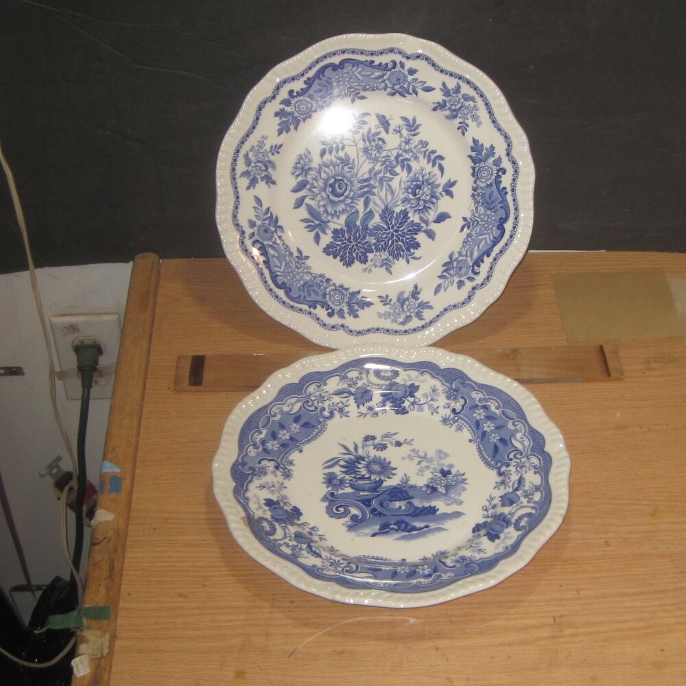 2 SPODE Collector Plates "The Blue Room Collection"  JASMINE And May  England